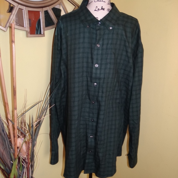 Van Heusen Other - Van Heusen Dark Green Striped Button Down Shirt